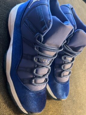 Men’s  Jordan 11 Retro Midnight Navy Velvet